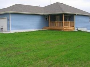 1315 Spring Hill Dr, Junction City, KS 66441