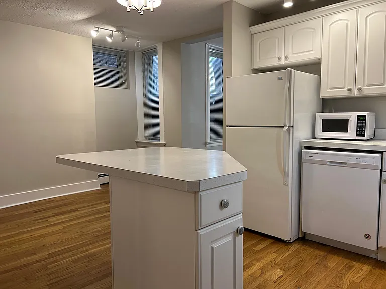 Dining area adjacent to kitchen