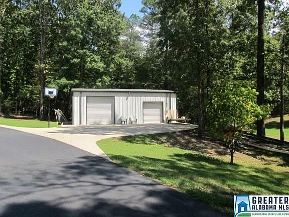 3rd image of 180 Dogwood Cir