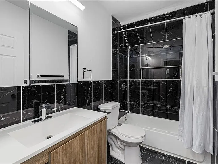 30 Cypress St #3 — Photo 11