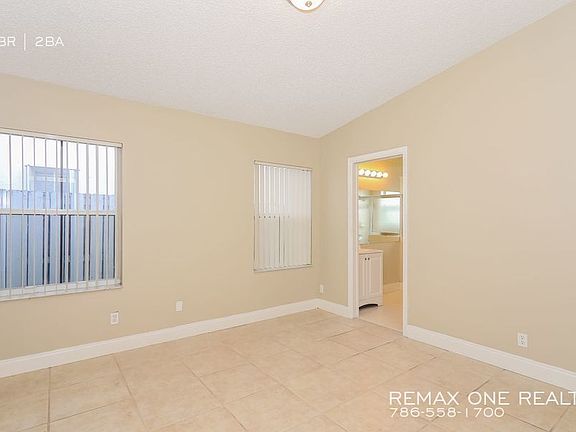 5th image of 20882 NW 14th Ct