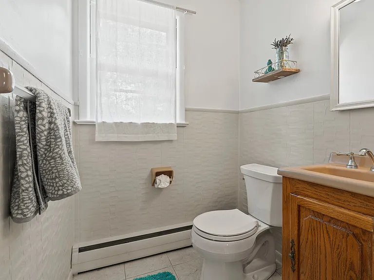 23 Jonathan Way — Photo 12