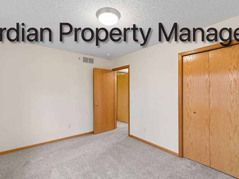 249 Pleasant Ln — Photo 23