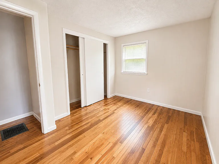 175 Bollinger Dr — Photo 17