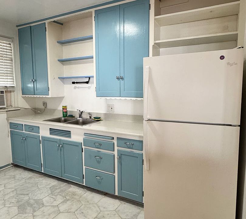 1st image of 2444 Pacific Ave #5