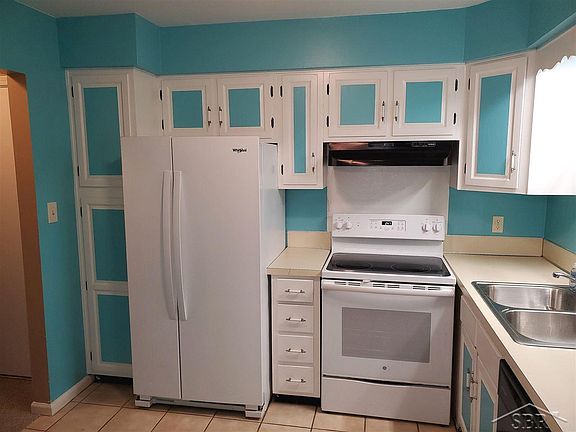 3rd image of 205 Provincial Ct Unit 56