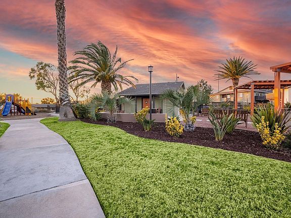 5th image of 17923 Arrow Blvd #3X2-1845.0