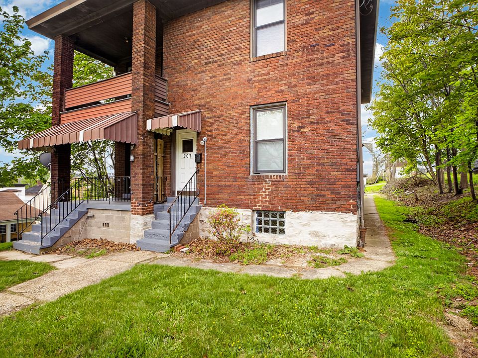 Right white door is private entry to your 2nd fl unit.