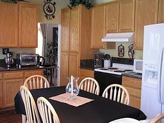 2nd image of 1463 Whittingham Dr