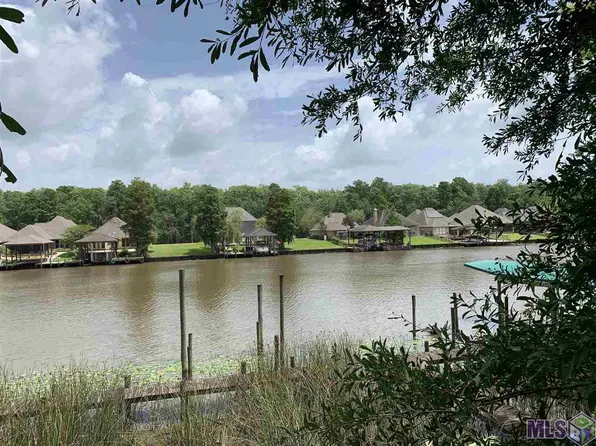 21072 Diversion Canal Rd, Maurepas, LA 70449