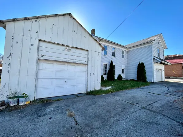 12140 New Lexington Ave, Highland, OH 45132