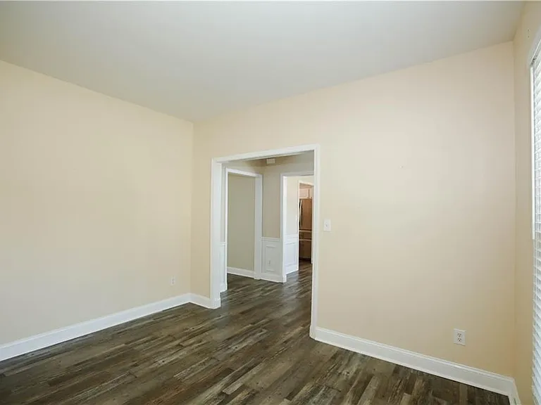 1005 Landover Xing — Photo 25