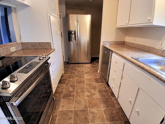 5th image of 564 Morgan Cir