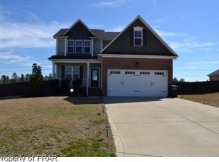 110 Silverthorne Dr, Sanford, NC 27332
