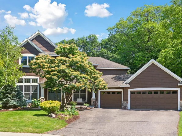 2323 Harrison Hill Ct, Chanhassen, MN 55317