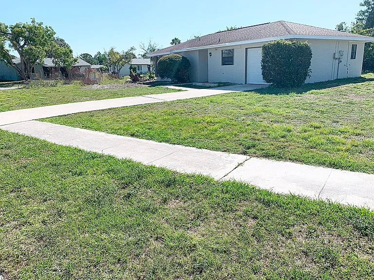 7524 Wexford St — Photo 2