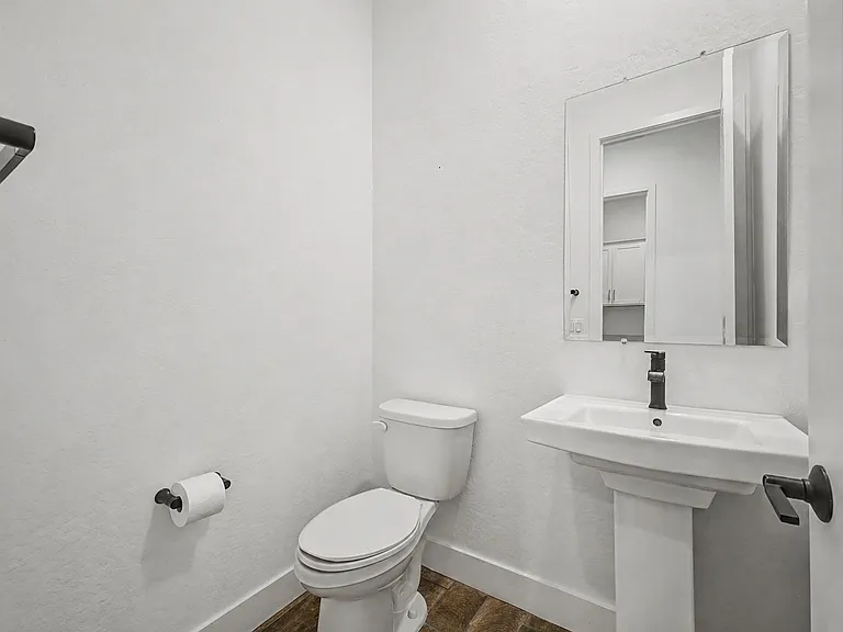 13103 N 174th Dr — Photo 46