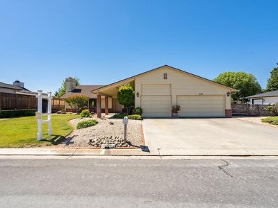 620 Lanini Dr, Hollister, CA, 95023