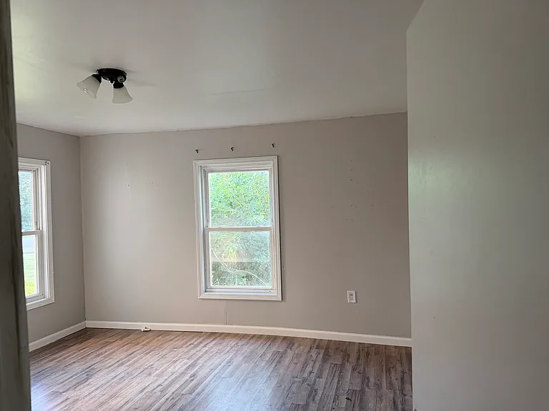 205 E 6th Ave — Photo 6