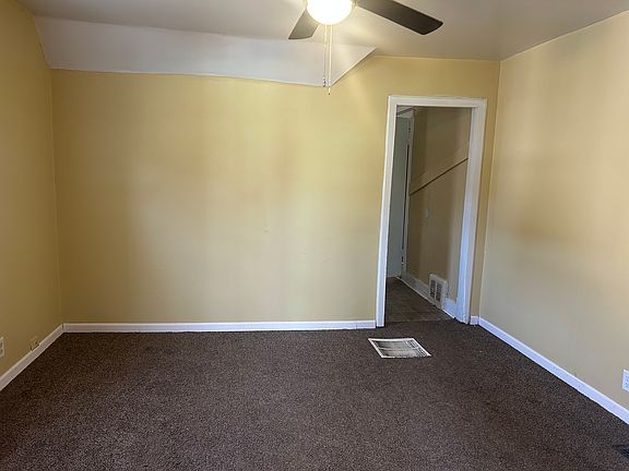 4th image of 550 Phelps Ave
