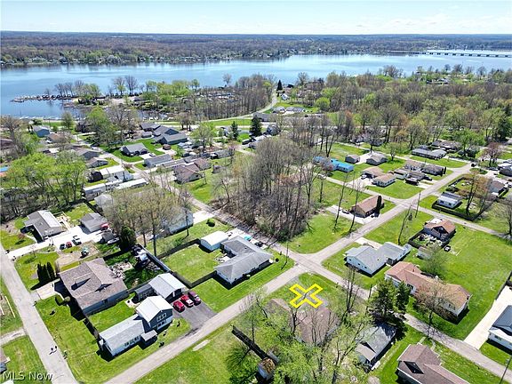 4th image of 17604 Olive Ave