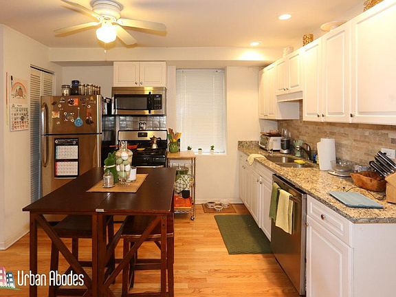 2nd image of 2108 N Oakley Ave #Ua1