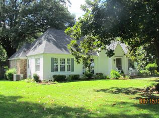 1704 S Lakeshore Dr, Lake Village, AR 71653