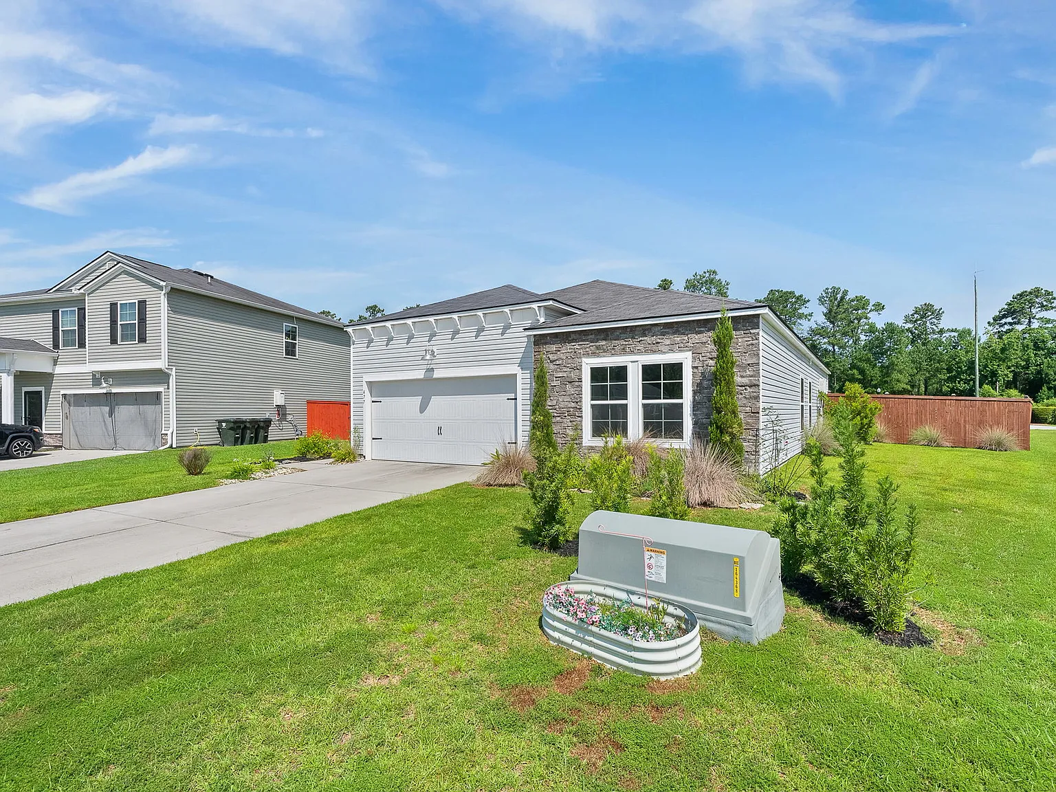 4 bed, 1792 sqft, $2,500 — Photo 3