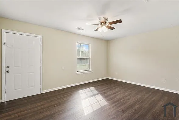 117 Craig St #A — Photo 15