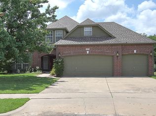 3323 W Broadway Cres S, Broken Arrow, OK 74012