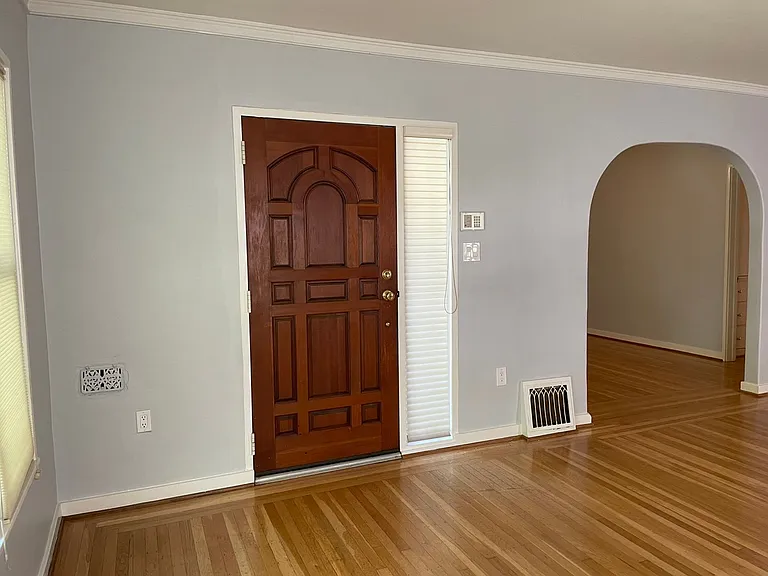 4812 T St — Photo 5