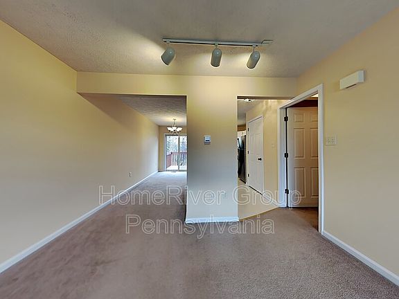 2nd image of 302 Bellford Ct
