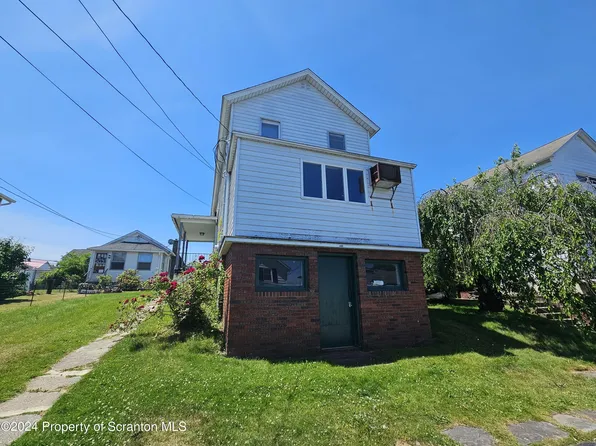 109 Smith St, Dupont, PA 18641