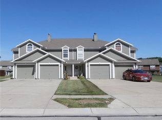 5577 NW Sunrise Meadow Ln #88B, Lees Summit, MO 64064