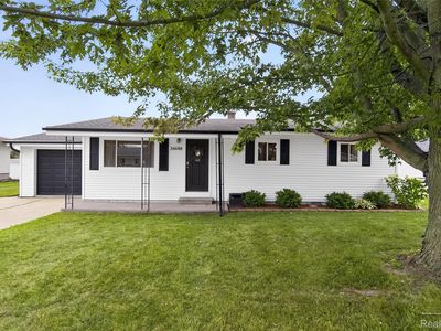26680 Emma Ave, Flat Rock, MI, 48134