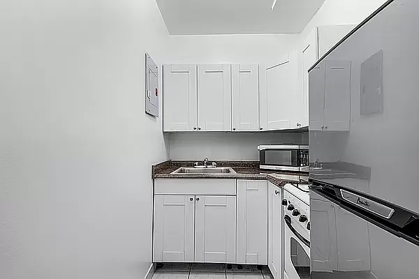 Rented by REAL New York | media 6