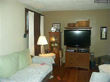 4th image of 1851 Tonawanda Ave
