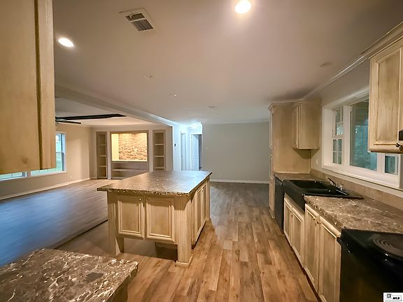 5th image of 1740 Williams Colony Rd