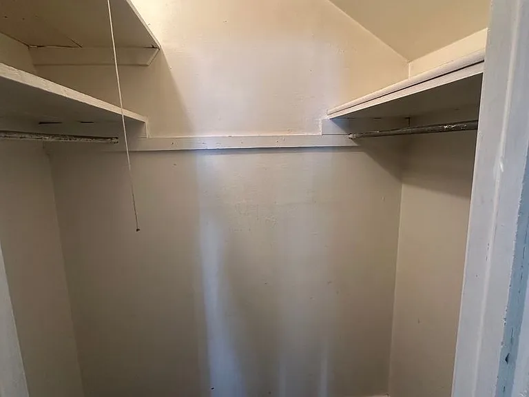 202 N Lincoln St — Photo 9