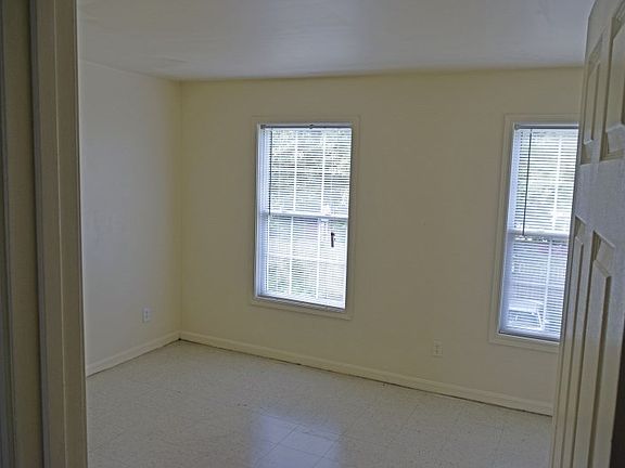 2nd image of 5518 Yucca Ln