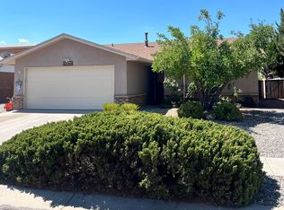 6642 Lamy St NW, Albuquerque, NM 87120