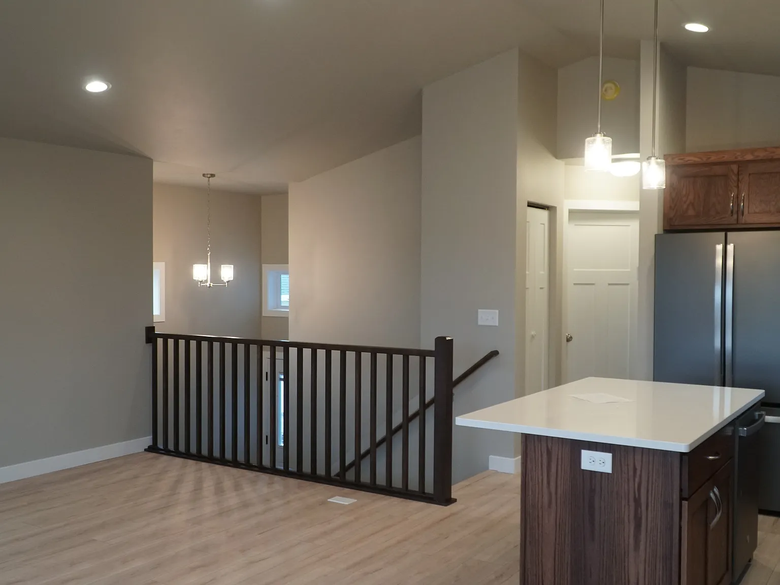 3 bed, 1850 sqft, $2,195 — Photo 4