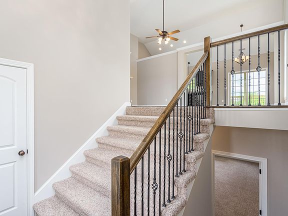 2nd image of 1117 Hillard Ln