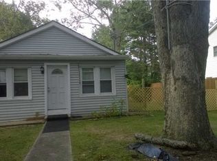 325 Erlanger Blvd, North Babylon, NY 11703