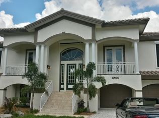 1066 Bailey Rd, Sanibel, FL 33957