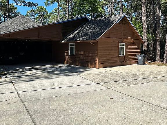 3rd image of 167 E Point Washington Rd