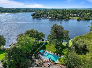 6474 Blue Heron Pointe DRIVE, Waterford, WI 53185