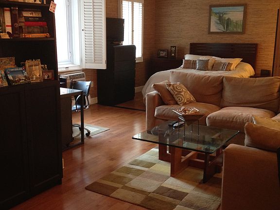 4th image of 370 W Broadway APT 3Y