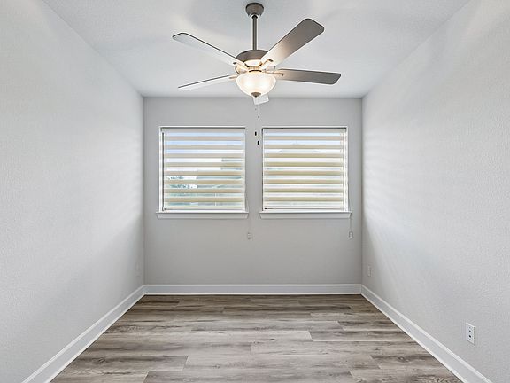 5th image of 2501 Collier St