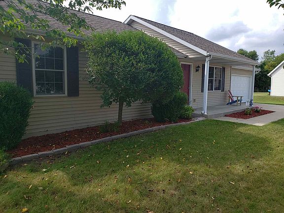 2nd image of 1025 Lantern Ln